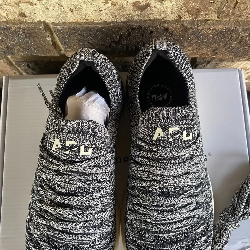 APL Techloom Wave Sneakers Snoes Heather Black/Pristine/Melange Womens 7.5